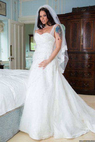 hungarian big ass bride