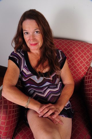 natural saggy mature