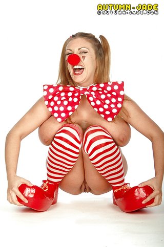 americana caída pechos payaso