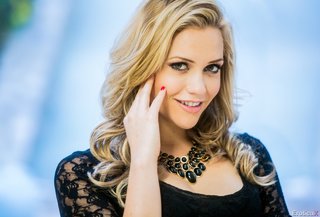 american stunning pretty babe