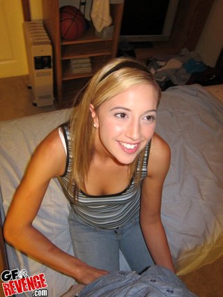 amateur, girlfriend, kissing, shaved