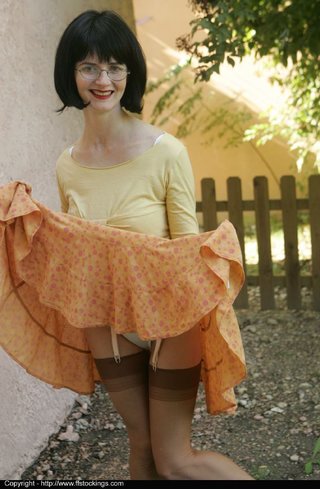 sexy mature stockings
