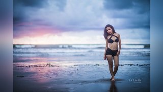 latino bisexual jovencita