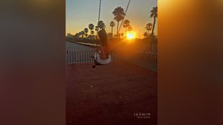 pequeñita jovencita webcam striptease