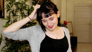inglesas 18 A pequeñita jovencita