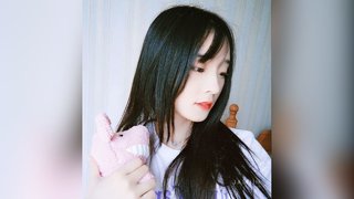 petite chinese camgirl squirt