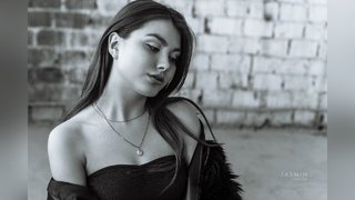 18yo green eyes girl