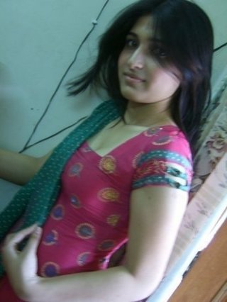 indian, posing