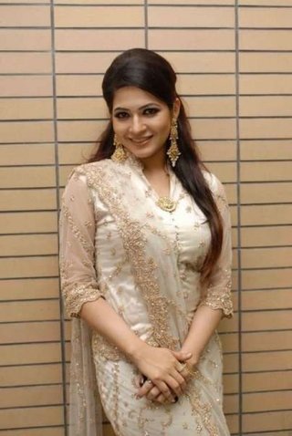 indian, posing