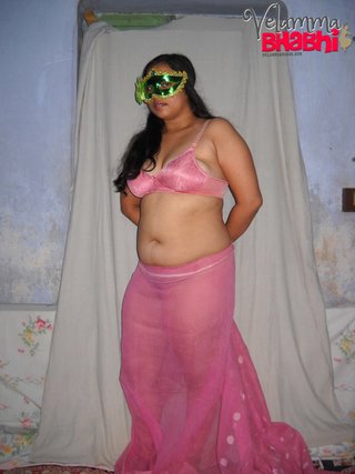 seductive gorgeous amateur babe