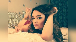 tiny tits cam girl