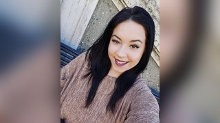 athletic big tit teen