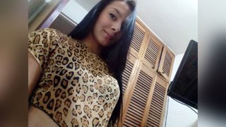 españolas latino jovencita