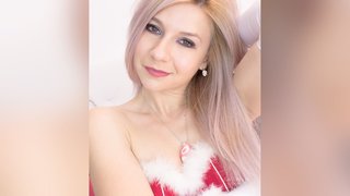 camgirl diminuta pechos squirt