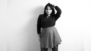 19yo dark eyes girl