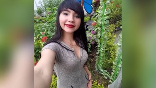 italianas oscura ojos chica