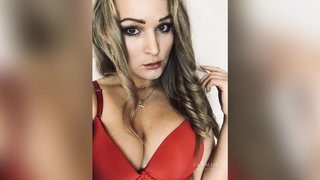 jovencita pequeñita webcam