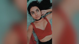 20yo, sexo en directo chica, uñas largas, zoom