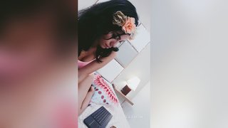 20yo, sexo en directo chica, uñas largas, zoom