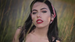 20yo, sexo en directo chica, uñas largas, zoom