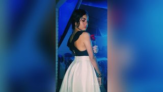 20yo, sexo en directo chica, uñas largas, zoom