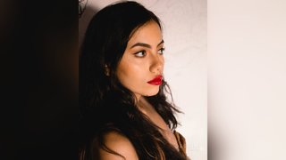 20yo, sexo en directo chica, uñas largas, zoom
