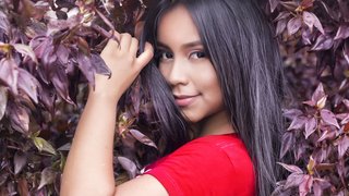 19yo dark eyes girl