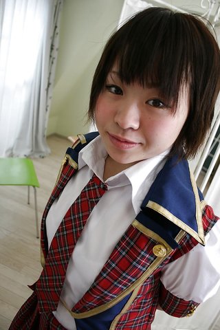 schoolgirl falda