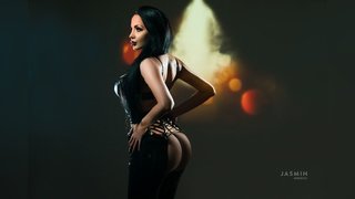 milf bisexual strap