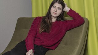 18 A pequeñita jovencita