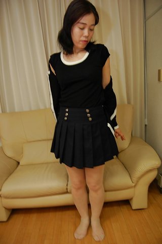 asiáticas tímidas medias milf
