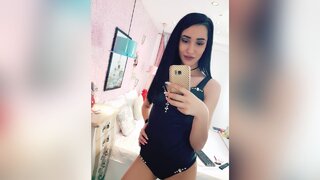 bisexual 20yo