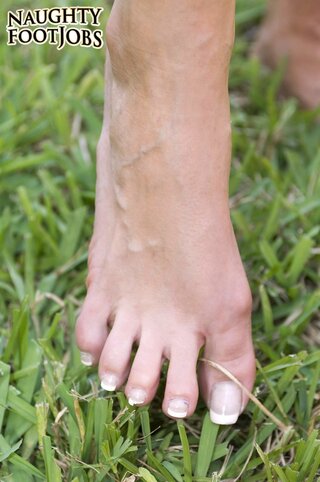 american, foot, milf, tall