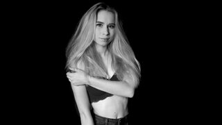 19yo webcam girl